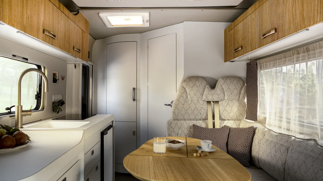Intérieur du Wingamm Oasi 540.1, photographie officielle Wingamm