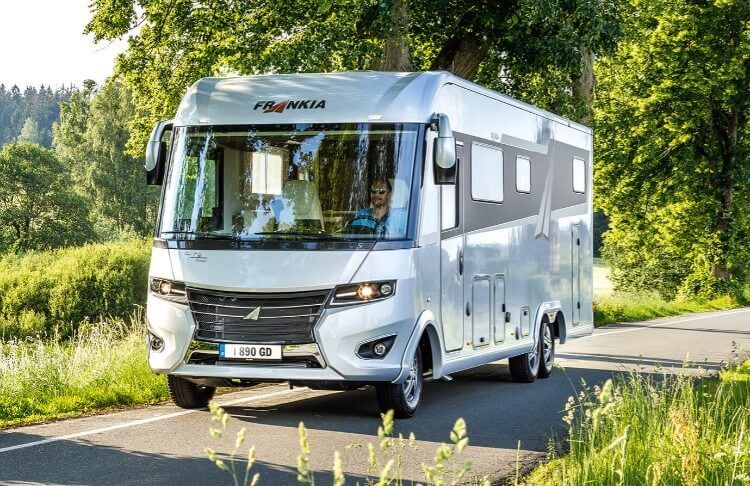 FRANKIA F-Line capucine 100 000 euros