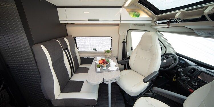 Van aménagé de luxe McLouis Menfys 5 Prestige