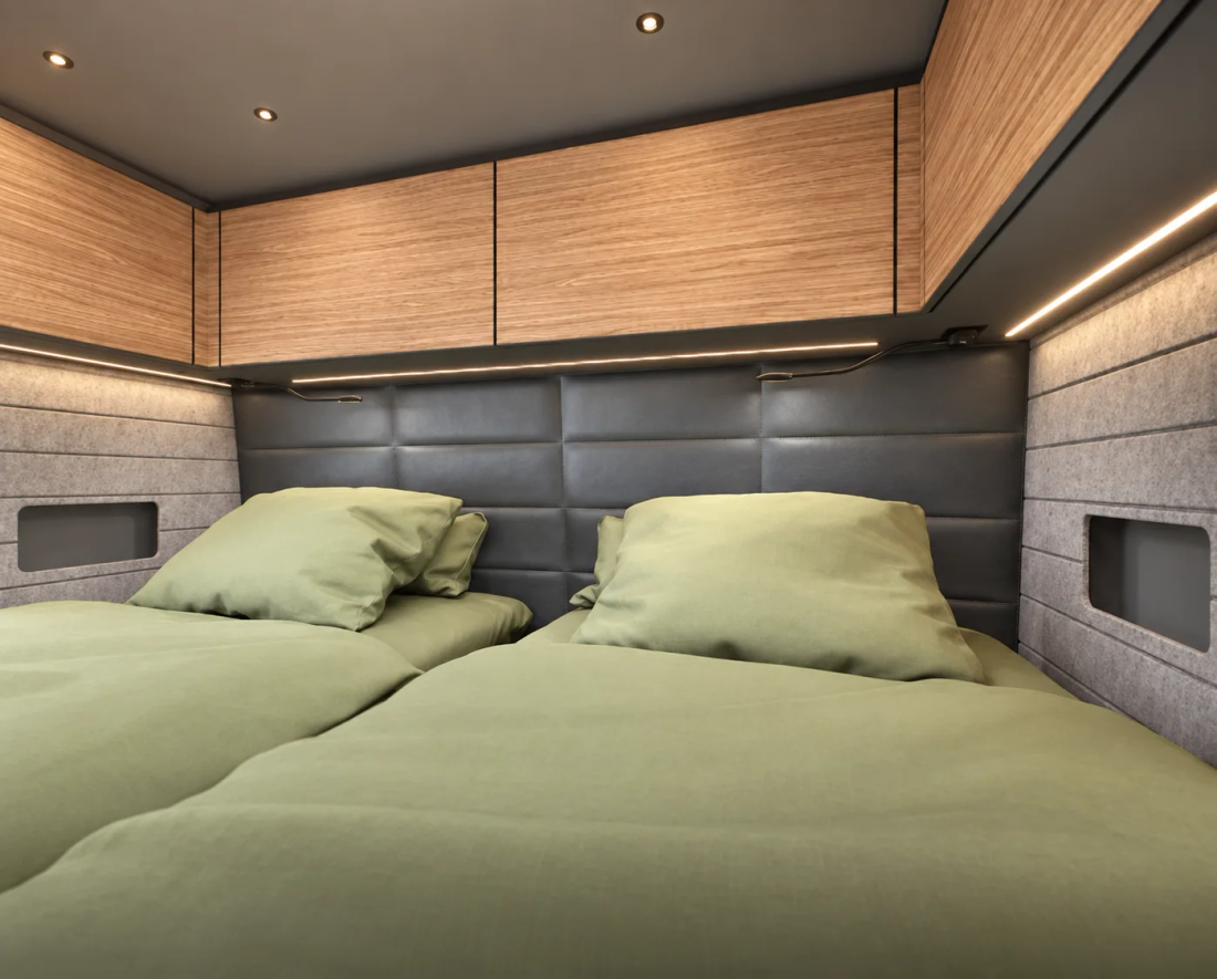Chambre arrière du Flair avec ses couchages et ses rangements