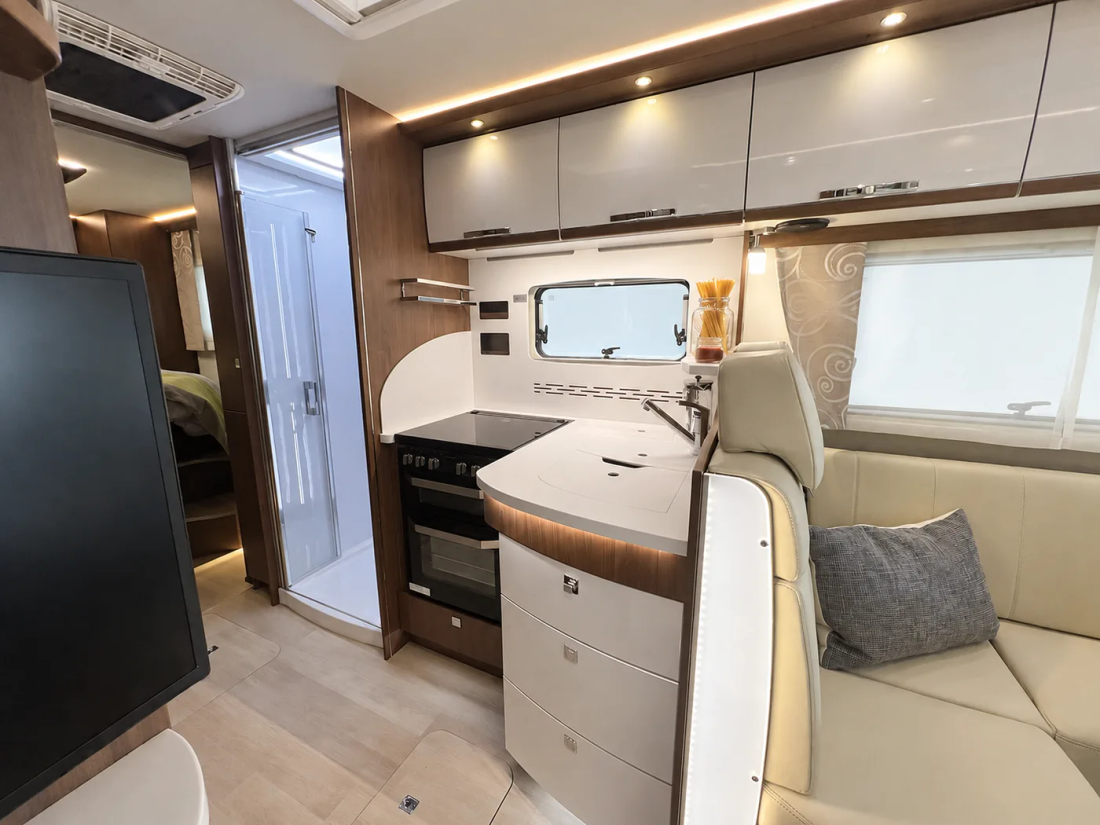 Cuisine équipée du Frankia Platin I 8400 QD