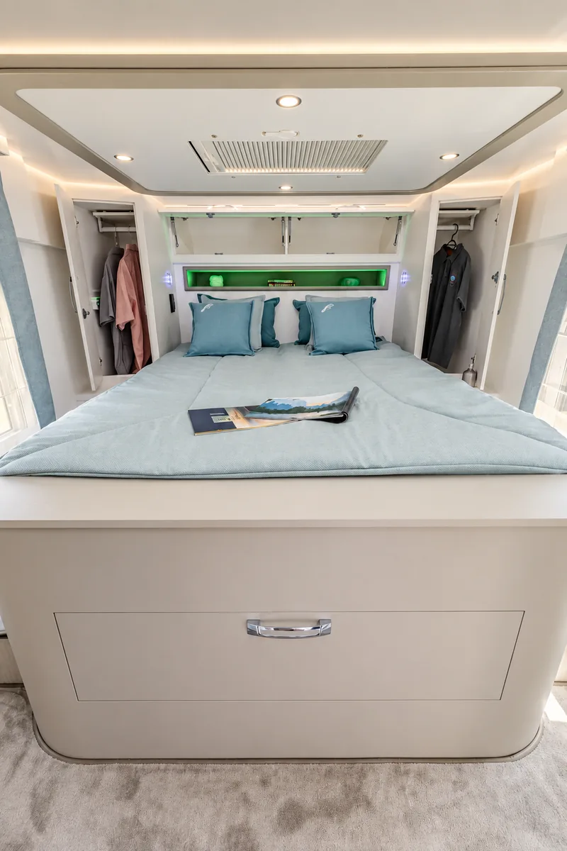 Chambre arrière du Notin Liner 940G et ses rangements