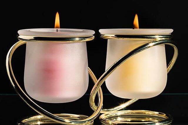 deux bougies parfumées